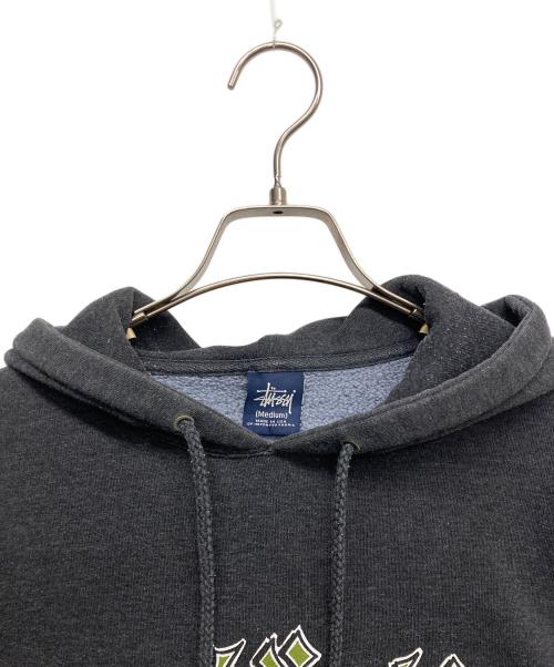 stussy（ステューシー）stussy (ステューシー) スカルロゴプルオーバーパーカー ブラック サイズ:Mの古着・服飾アイテム