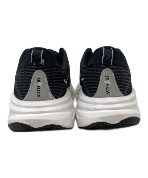 HOKAONEONE（ホカオネオネ）HOKAONEONE (ホカオネオネ) SKYFLOW WIDE ホワイト×ブラック サイズ:26の古着・服飾アイテム
