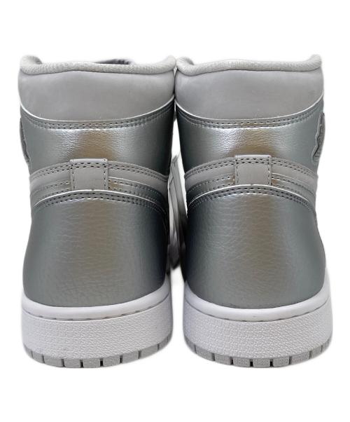 NIKE（ナイキ）NIKE (ナイキ) AIR JORDAN 1 HIGH OG CO JP シルバー サイズ:27.5の古着・服飾アイテム