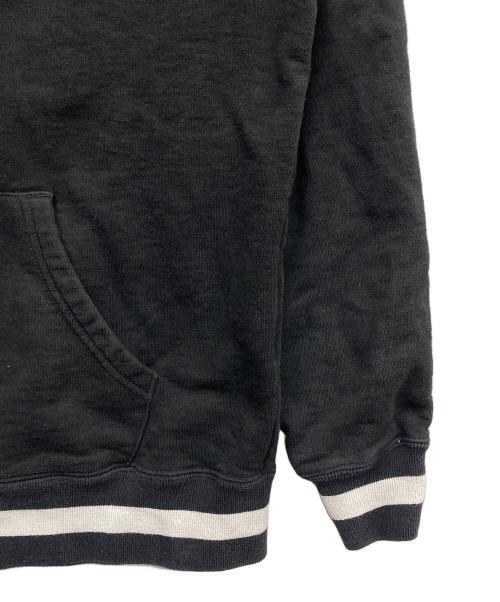SUPREME（シュプリーム）Supreme (シュプリーム) OLD ENGLISH ZIP HOODIE ホワイト×ブラック サイズ:Sの古着・服飾アイテム