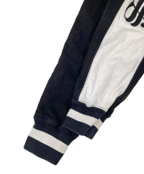 SUPREME（シュプリーム）Supreme (シュプリーム) OLD ENGLISH ZIP HOODIE ホワイト×ブラック サイズ:Sの古着・服飾アイテム