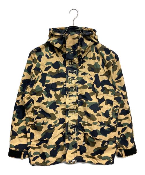 A BATHING APE（アベイシングエイプ）A BATHING APE (アベイシングエイプ) ゴアテックスカモフラスノボジャケット カモフラ サイズ:Mの古着・服飾アイテム