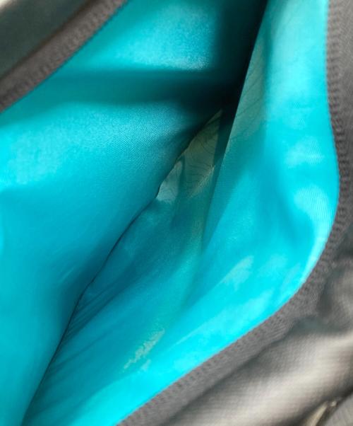 Incase（インケース）Incase (インケース) スクエアバックパック ブラックの古着・服飾アイテム