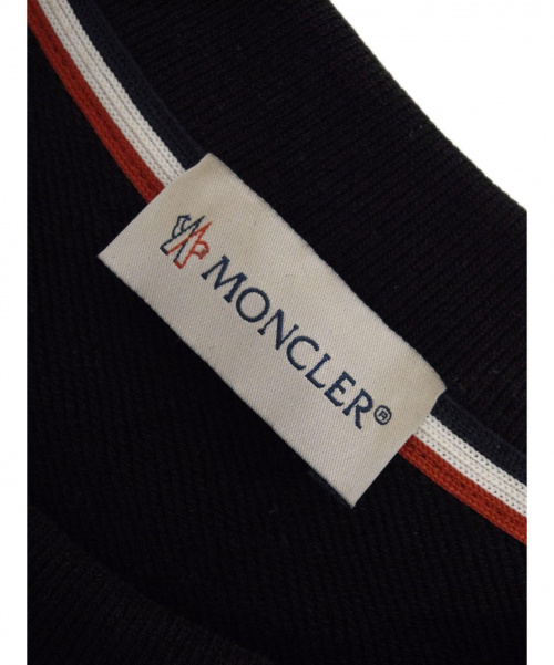 MONCLER（モンクレール）MONCLER (モンクレール) サイドジップラバーロゴプリントスウェット ブラック サイズ:L  18SSモデル　D10918026450　8098U　MAGLIA GIROの古着・服飾アイテム