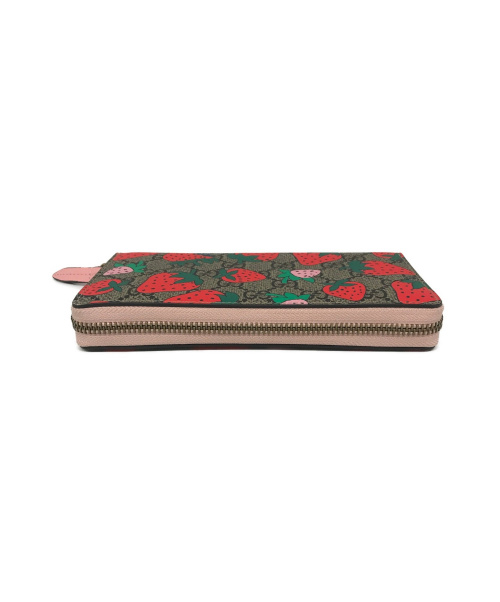 GUCCI（グッチ）GUCCI (グッチ) GGストロベリープリントラウンドジップウォレット レッド×ベージュ サイズ:下記参照 573865 7266の古着・服飾アイテム