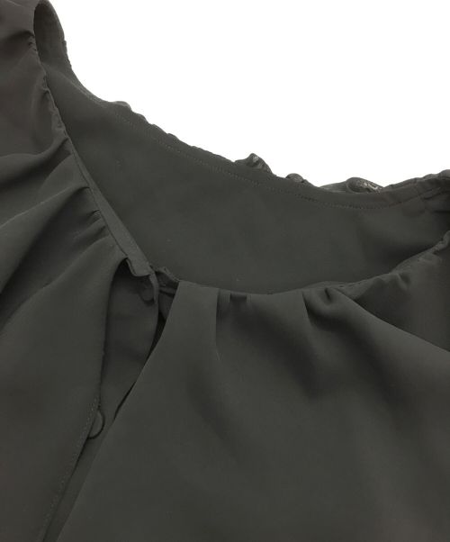 GRACE CLASS（グレースクラス）GRACE CLASS (グレースクラス) ストール付シフォンブラウス ブラック サイズ:36 未使用品の古着・服飾アイテム