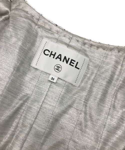 CHANEL（シャネル）CHANEL (シャネル) ノーカラーツイードコート ホワイト×ブラック サイズ:36の古着・服飾アイテム
