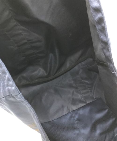 FRAGMENT DESIGN（フラグメントデザイン）FRAGMENT DESIGN (フラグメントデザイン) RAMIDUS (ラミダス) トートバッグ ネイビー×ブラック サイズ:下記参照の古着・服飾アイテム