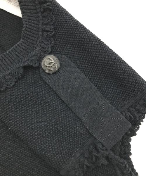 CHANEL（シャネル）CHANEL (シャネル) ココボタンノースリーブフリルニット ブラック サイズ:36の古着・服飾アイテム