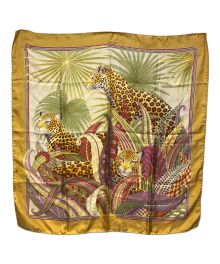 Salvatore Ferragamo（サルヴァトーレ フェラガモ）の古着「シルクスカーフ」｜イエロー×レッド