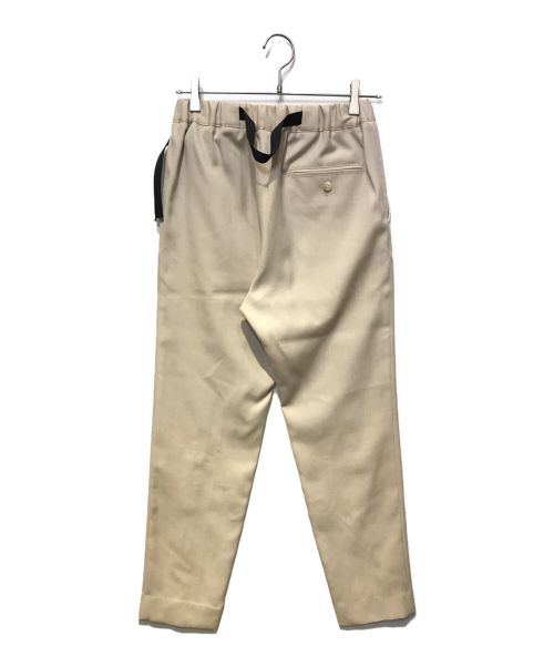 Ujoh（ウジョー）Ujoh (ウジョー) テープベルトテーパードパンツ ベージュ サイズ:1の古着・服飾アイテム