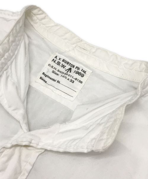 オーストラリア軍（オーストラリア軍）オーストラリア軍 (オーストラリア軍) ［古着］バンドカラーシャツ ホワイト サイズ:14の古着・服飾アイテム