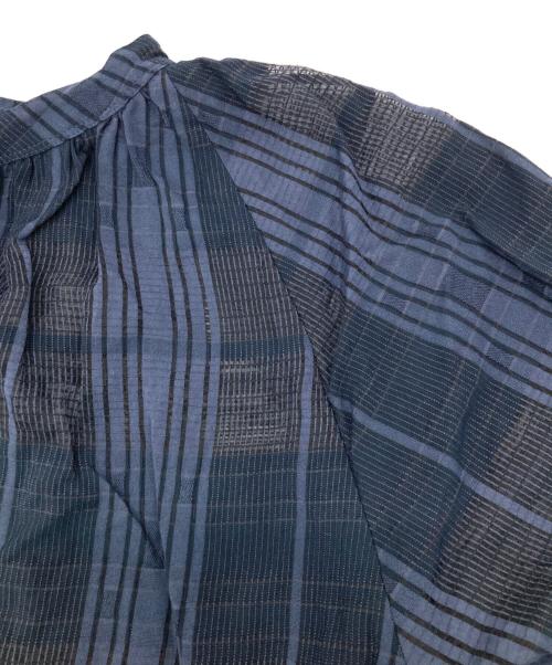 JOURNAL STANDARD relume（ジャーナルスタンダード レリューム）JOURNAL STANDARD relume (ジャーナルスタンダード レリューム) シアーチェックギャザーブラウス ネイビー サイズ:Free 未使用品の古着・服飾アイテム