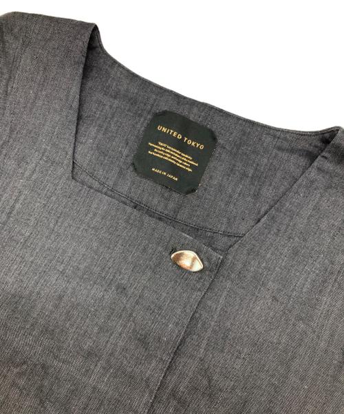 UNITED TOKYO（ユナイテッドトーキョー）UNITED TOKYO (ユナイテッドトーキョー) レジンフィニッシュスクエアジャケット グレー サイズ:FREEの古着・服飾アイテム