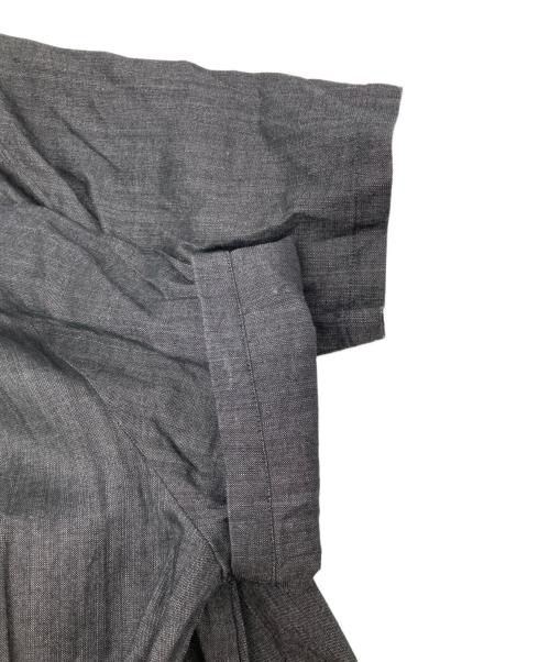 UNITED TOKYO（ユナイテッドトーキョー）UNITED TOKYO (ユナイテッドトーキョー) レジンフィニッシュスクエアジャケット グレー サイズ:FREEの古着・服飾アイテム