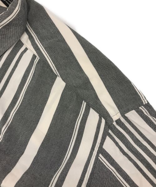 UNUSED（アンユーズド）UNUSED (アンユーズド) ストライプシャツ グレー×ホワイト サイズ:1の古着・服飾アイテム