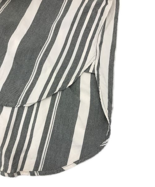 UNUSED（アンユーズド）UNUSED (アンユーズド) ストライプシャツ グレー×ホワイト サイズ:1の古着・服飾アイテム