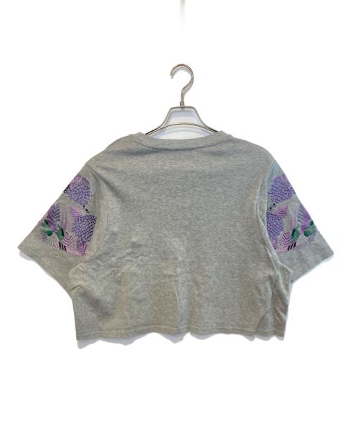 Mame Kurogouchi（マメクロゴウチ）Mame Kurogouchi (マメクロゴウチ) 刺繍カットソー グレー サイズ:2の古着・服飾アイテム