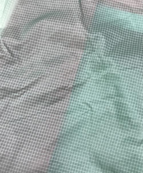 F/CE.（エフシーイー）F/CE. (エフシーイー) リップナイロン ビッグアノラック ピンク×グリーン サイズ:Ｓの古着・服飾アイテム