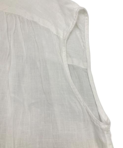 23区（ニジュウサンク）23区 (ニジュウサンク) LIBECO ノースリーブ シャツ ワンピース ホワイト サイズ:38の古着・服飾アイテム