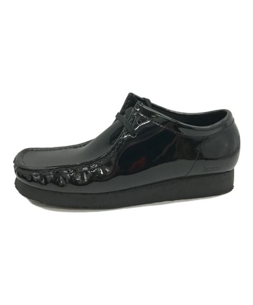 SUPREME（シュプリーム）SUPREME (シュプリーム) CLARKS (クラークス) ワラビーシューズ ブラック サイズ:26.5cmの古着・服飾アイテム