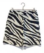 F.C.R.B.エフシーレアルブリストル）の古着「ハーフパンツ」｜ホワイト×ブラック