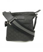 GUCCIグッチ）の古着「GGナイロンショルダーバッグ」｜ブラック