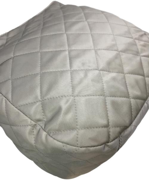 russet（ラシット）russet (ラシット) キルティングラージショルダーバッグ ベージュ サイズ:下記参照の古着・服飾アイテム