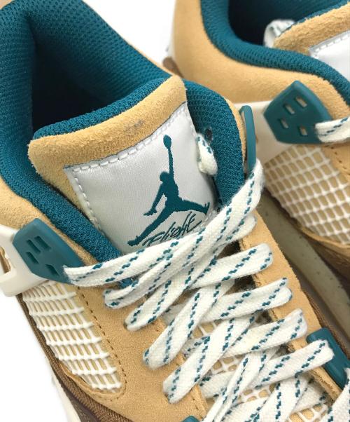 NIKE（ナイキ）NIKE (ナイキ) スニーカー ベージュ サイズ:25cmの古着・服飾アイテム