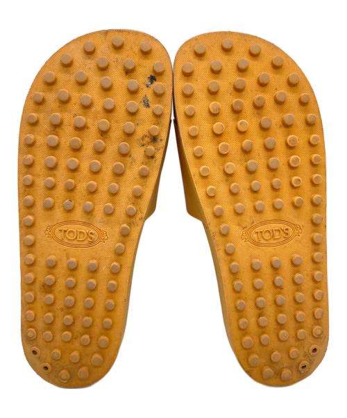 TOD'S（トッズ）TOD'S (トッズ) エンボス スライド サンダル ベージュ サイズ:8の古着・服飾アイテム