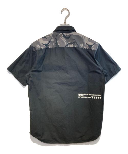 Aape BY A BATHING APE（エーエイプ バイ アベイシングエイプ）Aape BY A BATHING APE (エーエイプ バイ アベイシングエイプ) プリントシャツ ブラック サイズ:Mの古着・服飾アイテム
