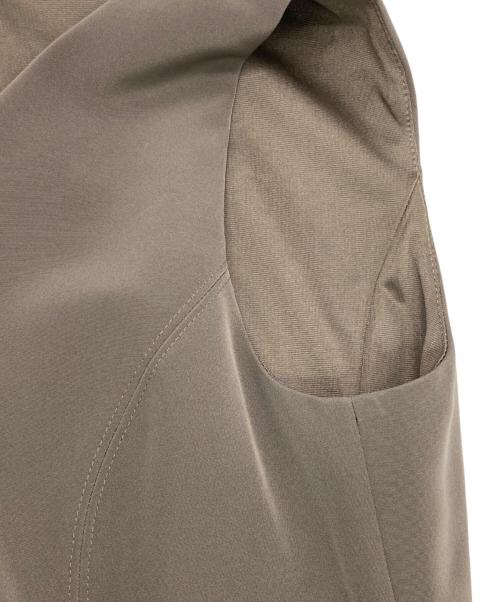FOXEY NEWYORK（フォクシーニューヨーク）FOXEY NEWYORK (フォクシーニューヨーク) ノースリーブワンピース ブラウン サイズ:40の古着・服飾アイテム