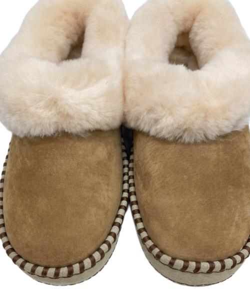 UGG（アグ）UGG (アグ) ウリン シープスキン スリッポン ベージュ サイズ:USA5の古着・服飾アイテム