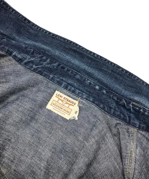 LEVI'S（リーバイス）LEVI'S (リーバイス) ［古着］デニムウエスタンシャツ インディゴ サイズ:40の古着・服飾アイテム