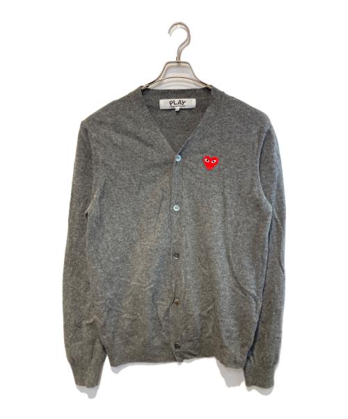 PLAY COMME des GARCONS（プレイコムデギャルソン）PLAY COMME des GARCONS (プレイコムデギャルソン) ハートワッペン ウールカーディガン グレー サイズ:XXLの古着・服飾アイテム