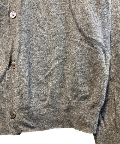 PLAY COMME des GARCONS（プレイコムデギャルソン）PLAY COMME des GARCONS (プレイコムデギャルソン) ハートワッペン ウールカーディガン グレー サイズ:XXLの古着・服飾アイテム