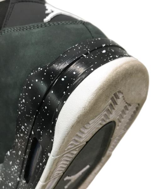 NIKE（ナイキ）NIKE (ナイキ) スニーカー ブラック×グレー サイズ:28cmの古着・服飾アイテム