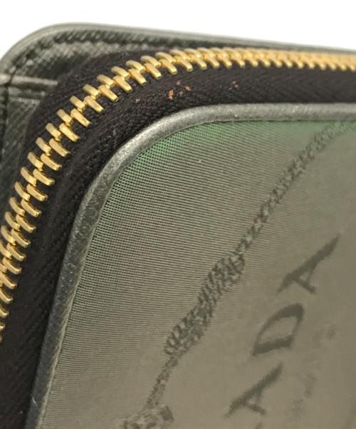 PRADA（プラダ）PRADA (プラダ) ロゴナイロンジャガードラウンドジップ財布 カーキ サイズ:下記参照の古着・服飾アイテム
