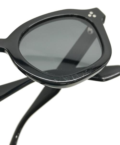 akila（アキラ）akila (アキラ) サングラス ブラックの古着・服飾アイテム