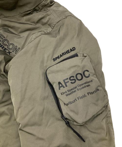 AVIREX（アヴィレックス）AVIREX (アヴィレックス) フライトジャケット カーキ サイズ:Mの古着・服飾アイテム