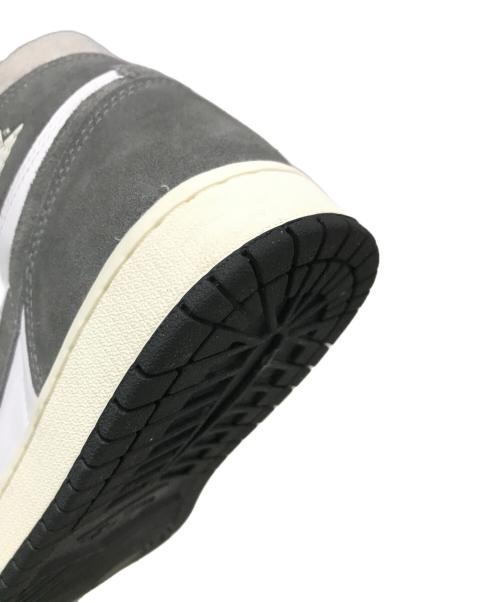 NIKE（ナイキ）NIKE (ナイキ) AIR JORDAN 1 RETRO HIGH OG グレー サイズ:US9の古着・服飾アイテム