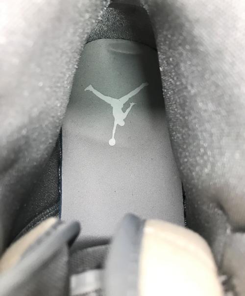 NIKE（ナイキ）NIKE (ナイキ) ハイカットスニーカー グレー サイズ:27cmの古着・服飾アイテム