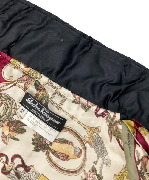 Salvatore Ferragamo（サルヴァトーレ フェラガモ）Salvatore Ferragamo (サルヴァトーレ フェラガモ) 中綿ジャケット ブラック サイズ:Mの古着・服飾アイテム