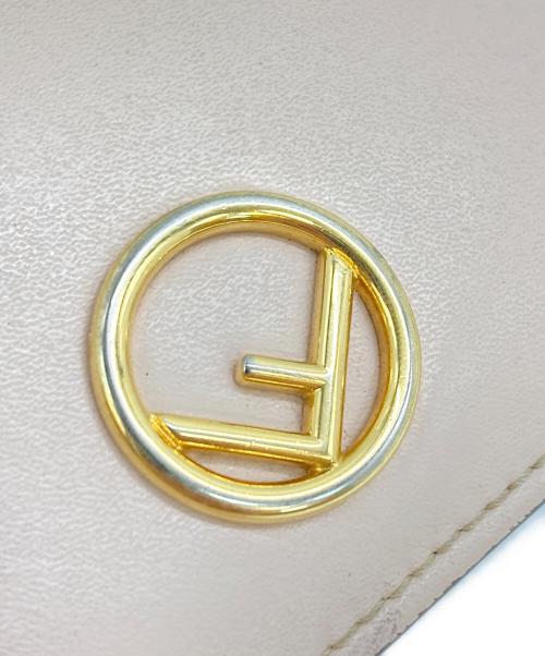 FENDI（フェンディ）FENDI (フェンディ) 2つ折り財布 ピンク サイズ:下記参照　の古着・服飾アイテム