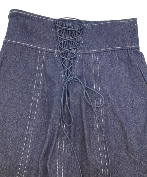 LAGUNA MOON（ラグナムーン）LAGUNA MOON (ラグナムーン) レースアッププリーツタイトデニムスカート インディゴ サイズ:Ｓ 未使用品の古着・服飾アイテム