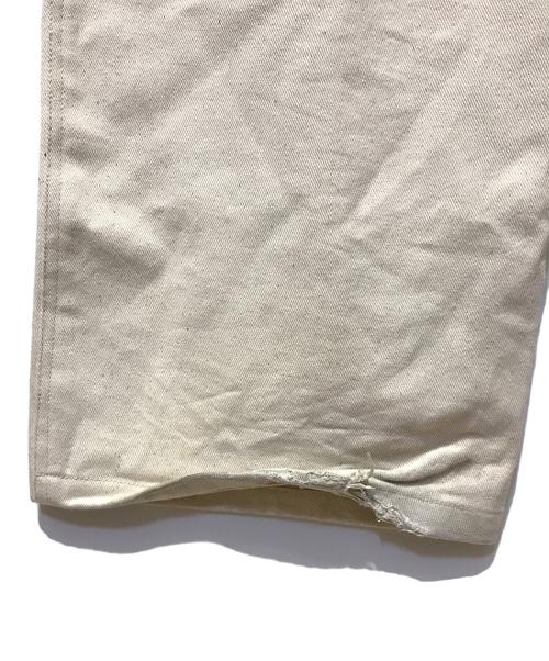 Ballsy.Brothers（ボールジーブラザーズ）BALLSY.BROTHERS (ボールジーブラザーズ) ウエスタンショートリジットワイドタックデニムパンツ ホワイト サイズ:Mの古着・服飾アイテム