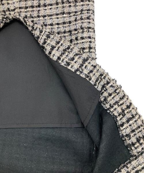 LeJa（レジャ）LeJa (レジャ) ツイード柄ハイウエストソフトパフスリーブ半袖ドレスワンピース ホワイト×ブラック サイズ:FREEの古着・服飾アイテム