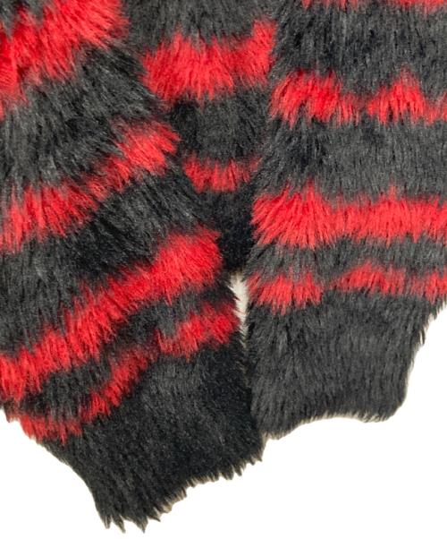 AIVER（アイバー）AIVER (アイバー) ミンク起毛フェザーヤーンボーダーニット ブラック×レッド サイズ:Mの古着・服飾アイテム