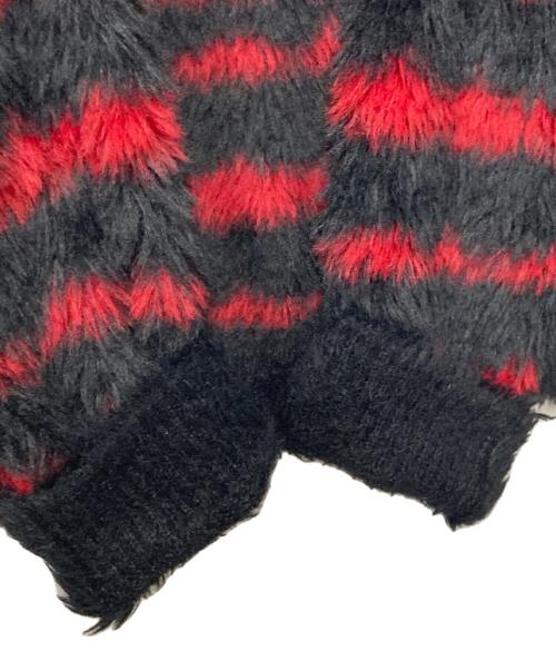 AIVER（アイバー）AIVER (アイバー) ミンク起毛フェザーヤーンボーダーニット ブラック×レッド サイズ:Mの古着・服飾アイテム