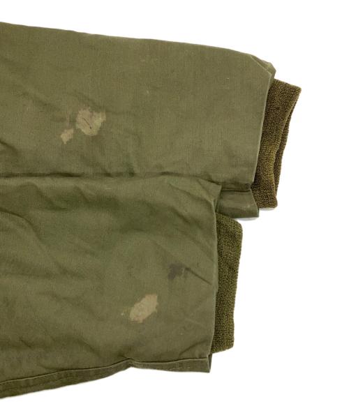 U'S NAVY（ユーエスネイビー）U'S NAVY (ユーエスネイビー) ［古着］A-2 デッキジャケット オリーブ サイズ:Lの古着・服飾アイテム